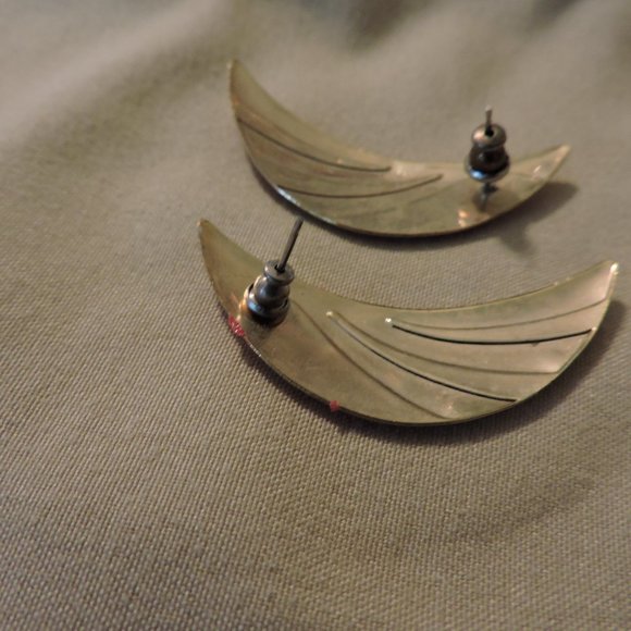 Post Back Earrings .. Crescent shape  Red and Gold - Picture 6 of 6